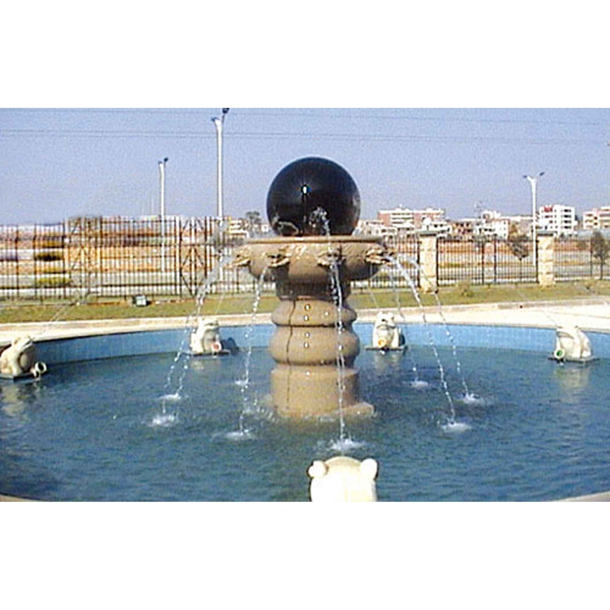 A beleza eterna da fonte de granito