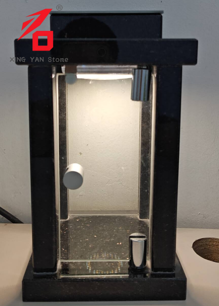 Lâmpada LED para cemitério com painel solar