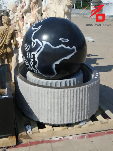 Fonte com bola de granito