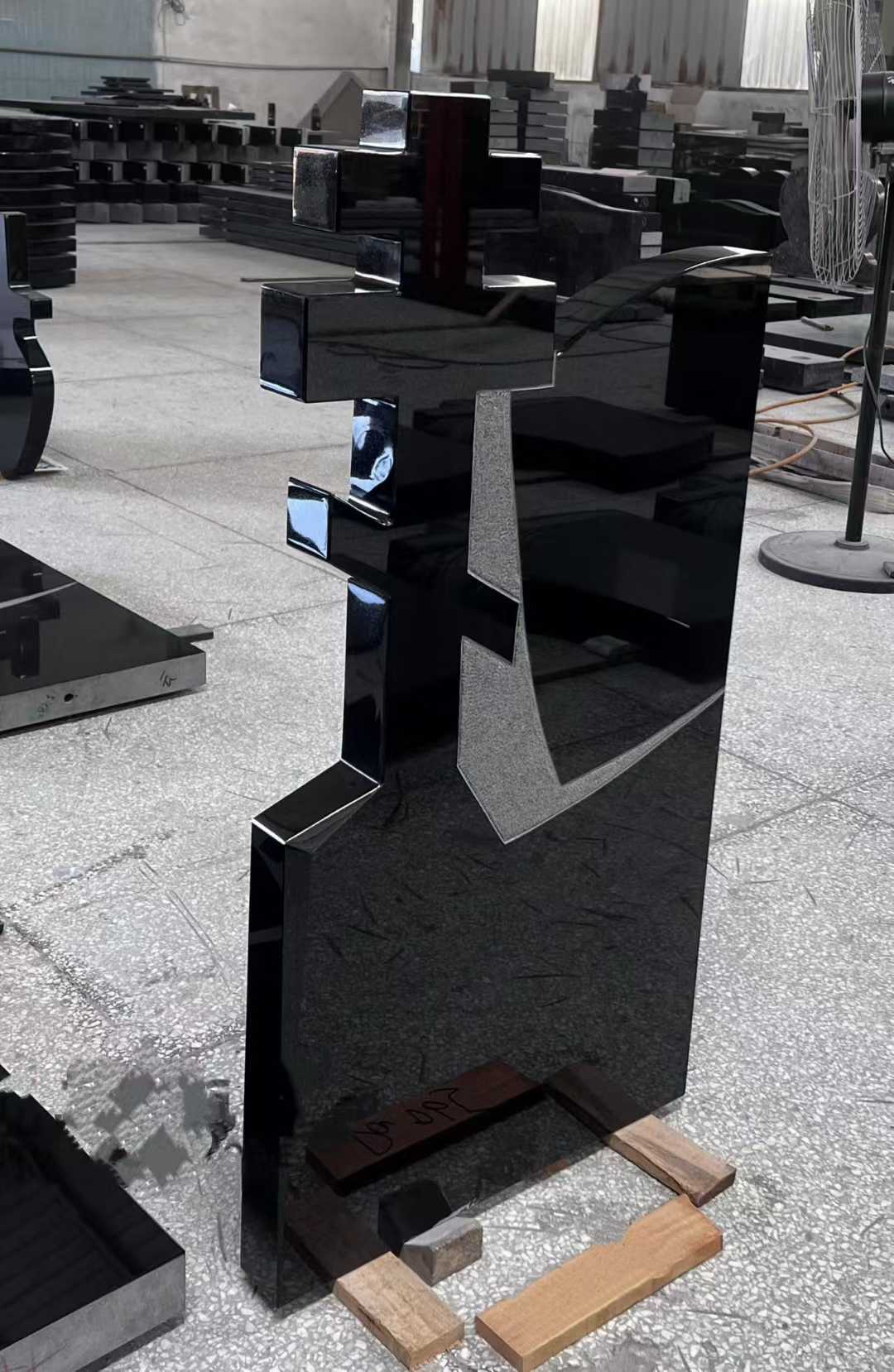 Lápide Preta Geométrica Criativa Xingyan